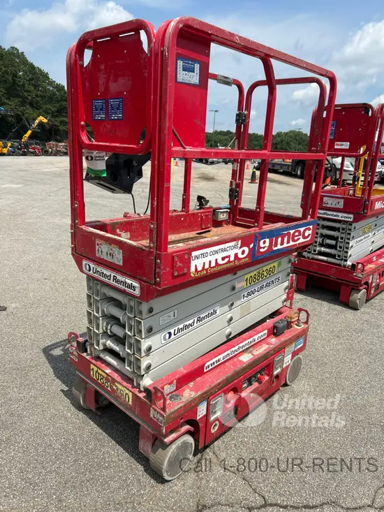 2019 MEC MICRO 19 Scissor Lift