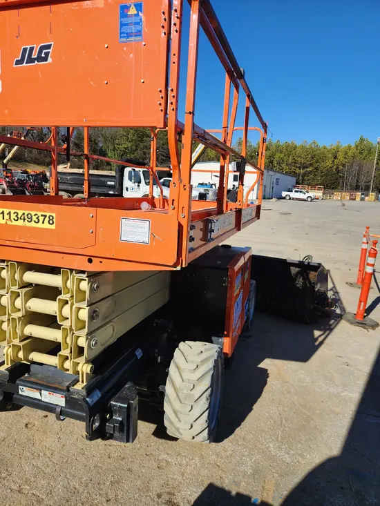 2022 JLG ERT4069 Scissor Lift