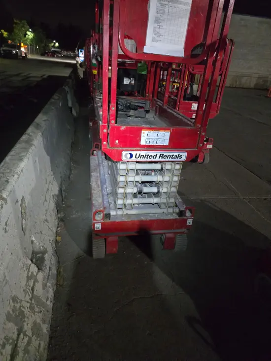 2019 MEC MICRO 19 Scissor Lift