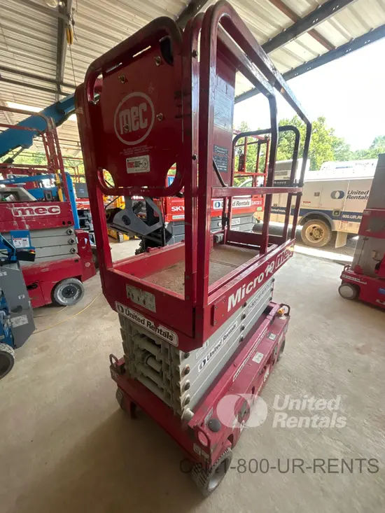 2018 MEC MICRO 19 Scissor Lift