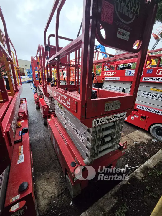 2019 MEC MICRO 19 Scissor Lift