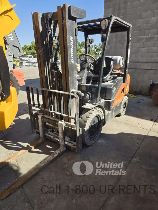 2022 Doosan G25P-7DF Warehouse Forklift