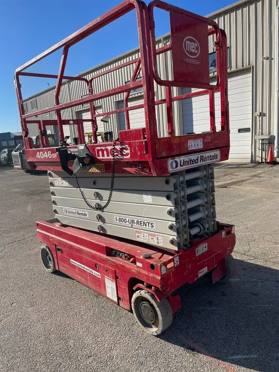 2017 MEC 4046SE Scissor Lift