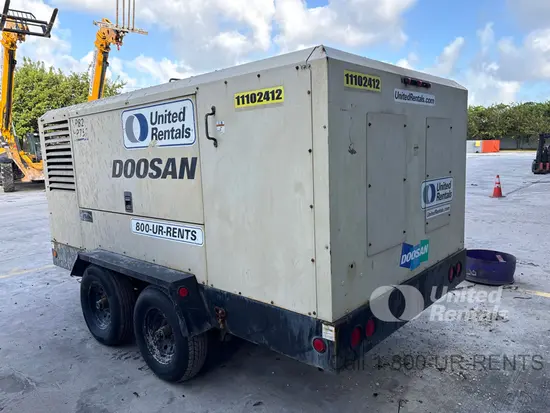 2020 Doosan XP825/HP750WCU Air Compressor