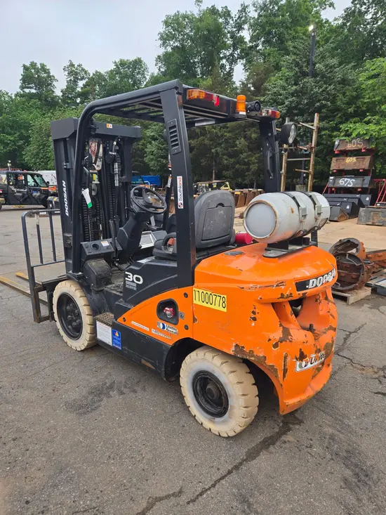2019 Doosan G30P-7DF Warehouse Forklift