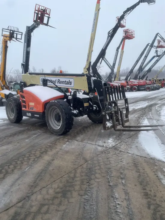 2018 JLG 742 Forklift