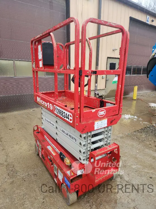 2019 MEC MICRO 19 Scissor Lift