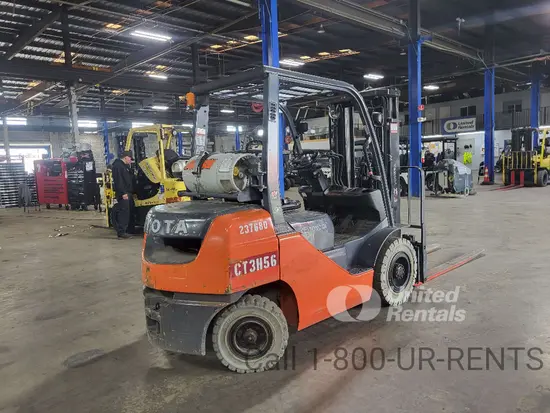 2019 Toyota 8FGU25 Warehouse Forklift