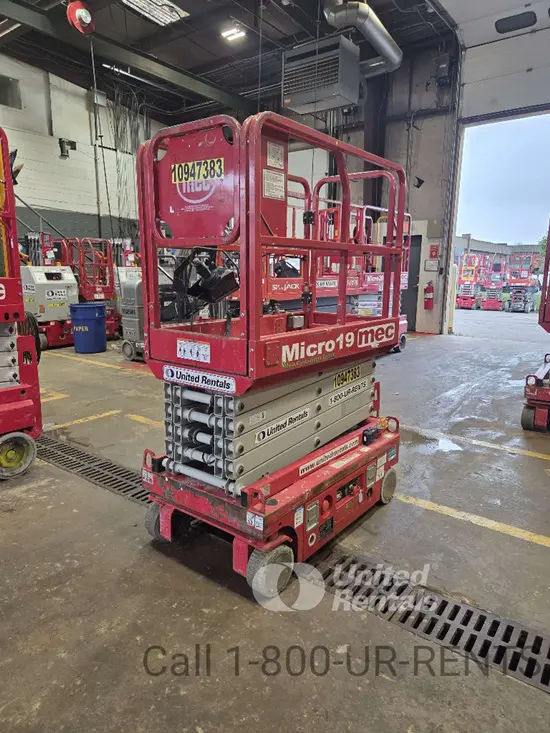 2019 MEC MICRO 19 Scissor Lift