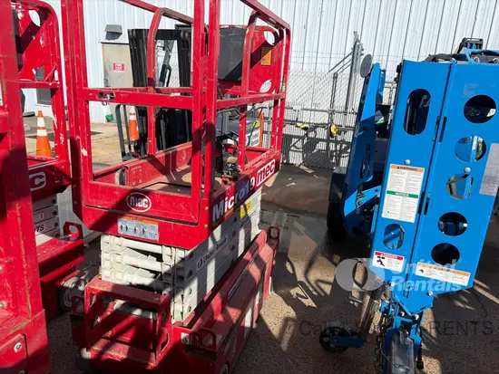 2019 MEC MICRO 19 Scissor Lift