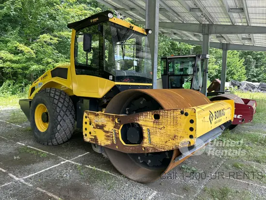 2021 BOMAG BW211D-5 Single Drum Roller