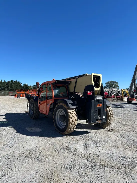 2019 JLG 1055 Forklift