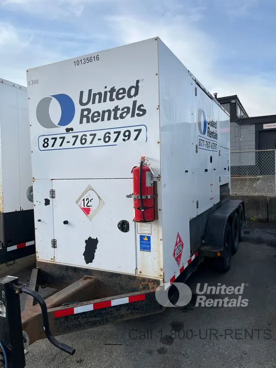 2013 Cummins C300D6R Diesel Generator