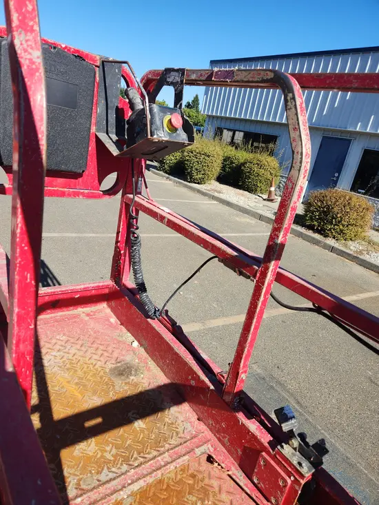 2018 MEC MICRO 19 Scissor Lift