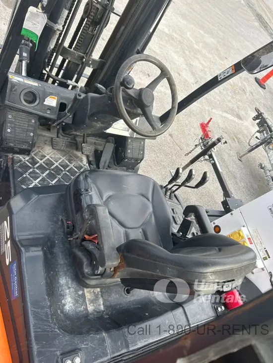 2022 Doosan G25E-7DF Warehouse Forklift