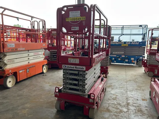 2019 MEC MICRO 19 Scissor Lift
