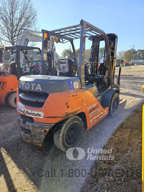 2020 Toyota 8FD35U Warehouse Forklift