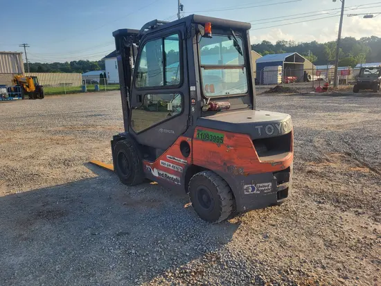 2020 Toyota 8FDU30 Warehouse Forklift