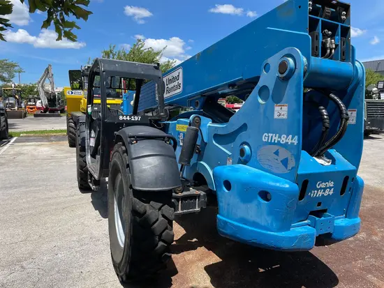 2018 Genie GTH-844 Forklift