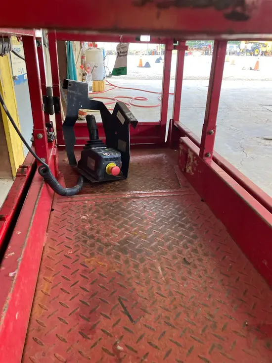 2018 MEC MICRO 19 Scissor Lift