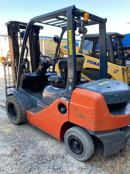 2018 Toyota 8FDU25 Warehouse Forklift