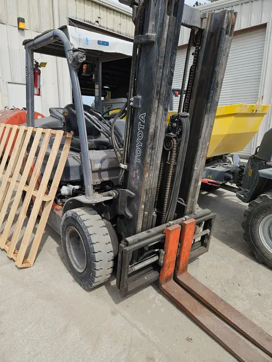 2021 Toyota 8FDU25 Warehouse Forklift