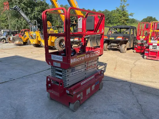 2019 MEC MICRO 19 Scissor Lift