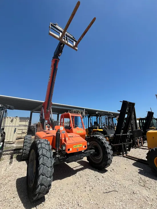 2020 SKYTRAK 8042 Forklift
