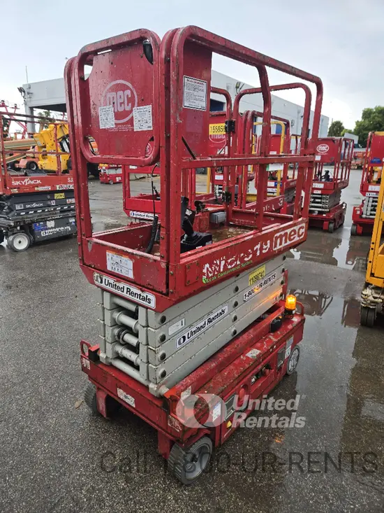2020 MEC MICRO 19 Scissor Lift