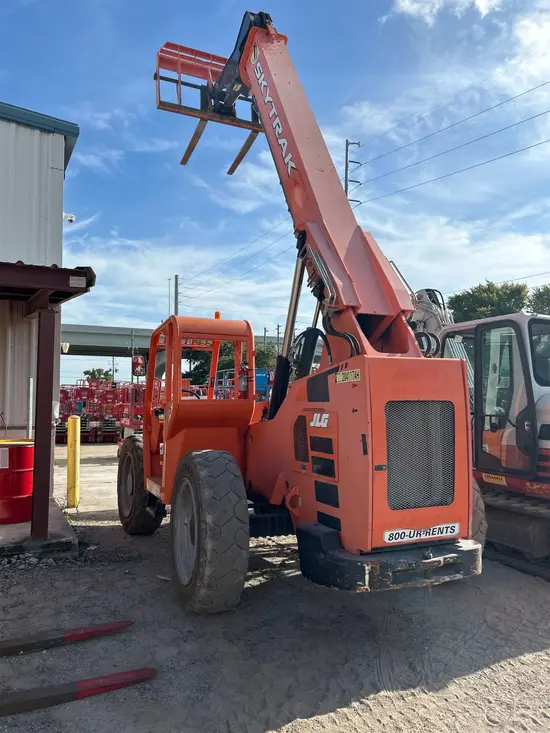 2018 SKYTRAK 6036 Forklift