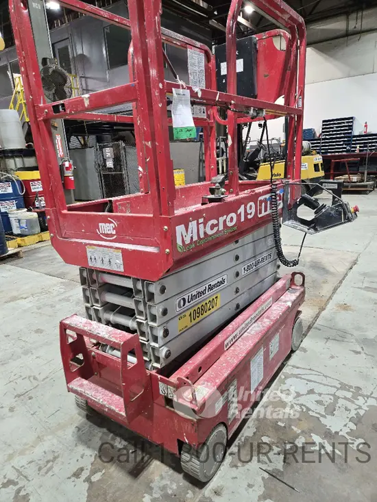 2019 MEC MICRO 19 Scissor Lift