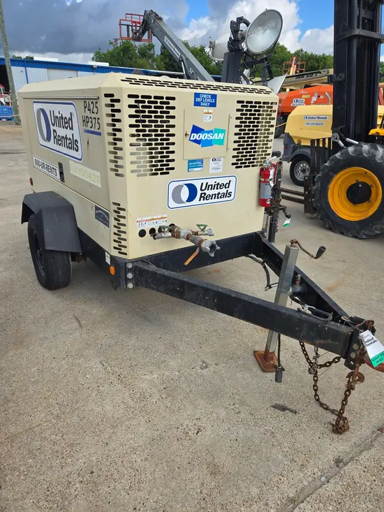 2019 Doosan P425/HP375WCUT4 Air Compressor