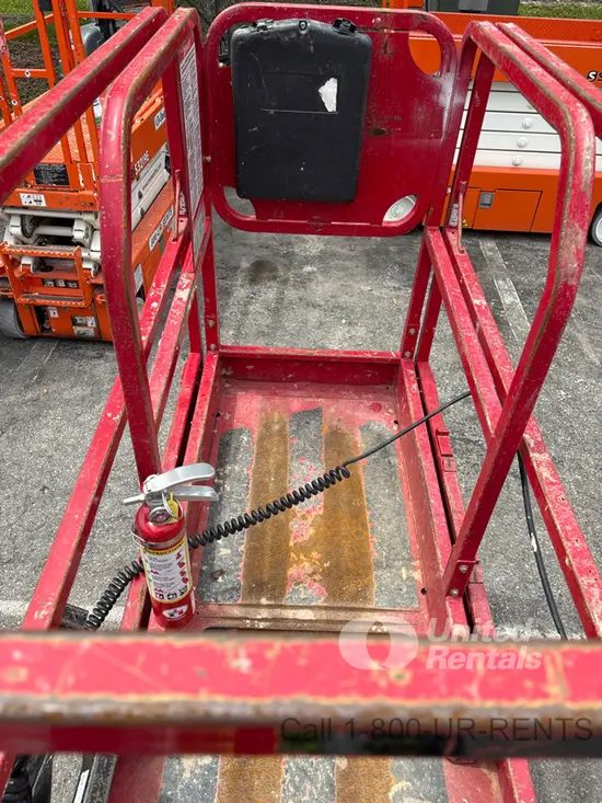 2018 MEC MICRO 19 Scissor Lift