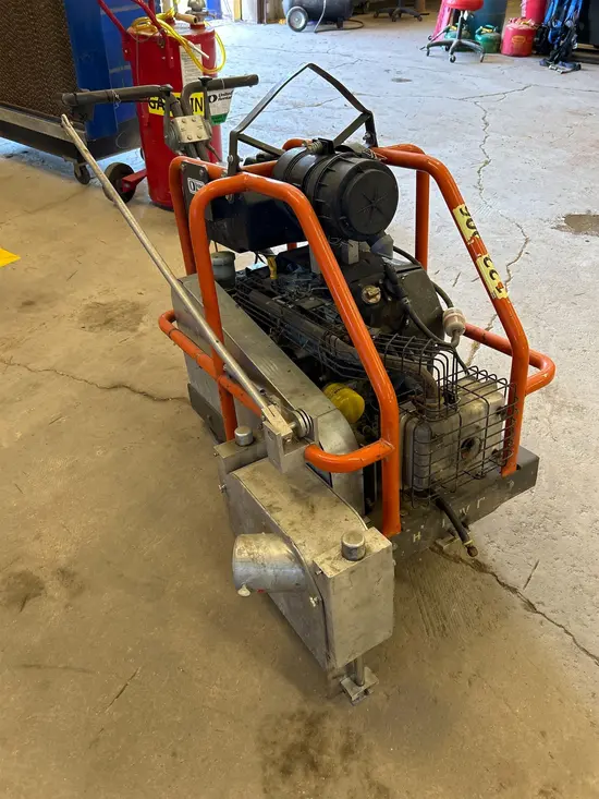 2021 Husqvarna SOFF CUT 4000 Street Saw/Blade