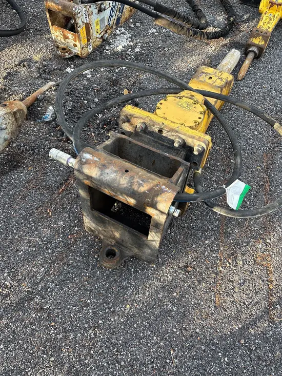 2021 Epiroc SB 452 Attachment