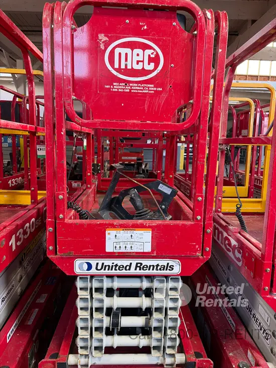 2017 MEC MICRO 19 Scissor Lift