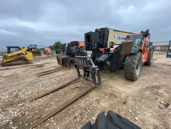 2019 JLG 1055 Forklift