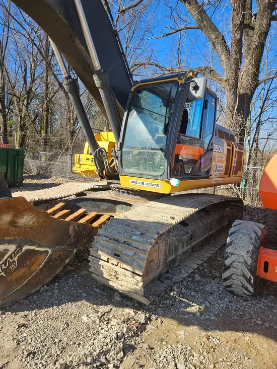 2019 John Deere 350G Excavator