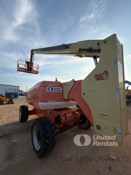 2017 JLG 800AJ Articulating Boom Lift