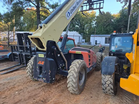 2019 JLG 1055 Forklift