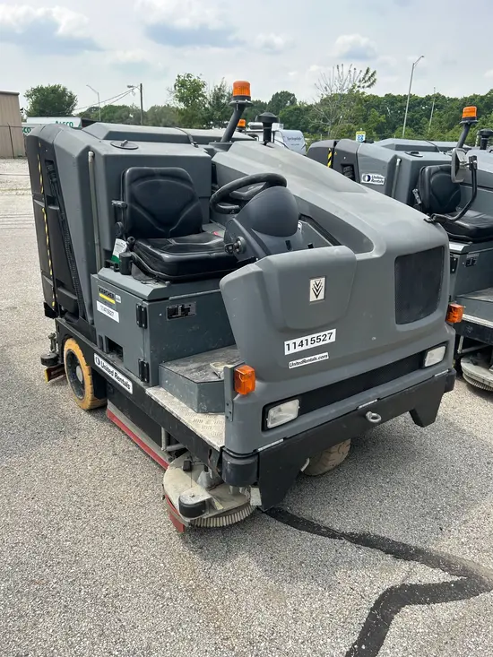2022 KARCHER B 300 RI LPG Scrubber