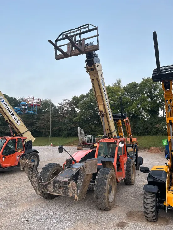 2018 JLG 1055 Forklift