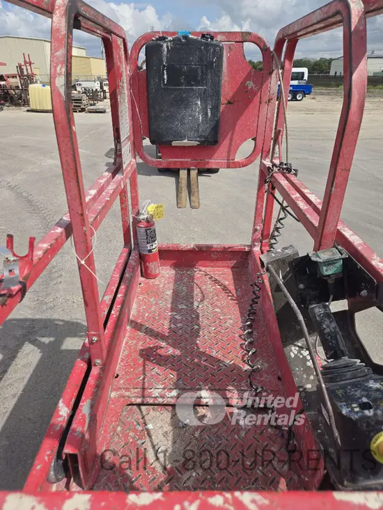 2019 MEC MICRO 19 Scissor Lift