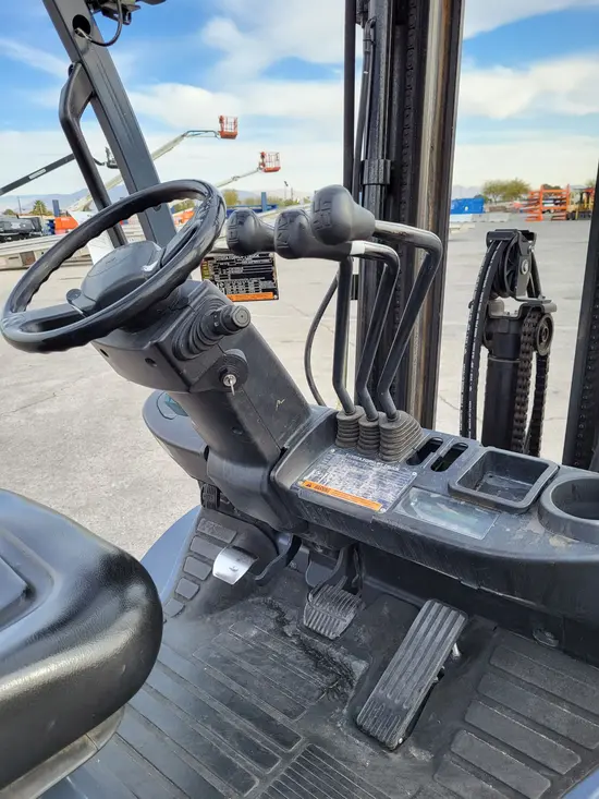 2019 Doosan G25P-7DF Warehouse Forklift