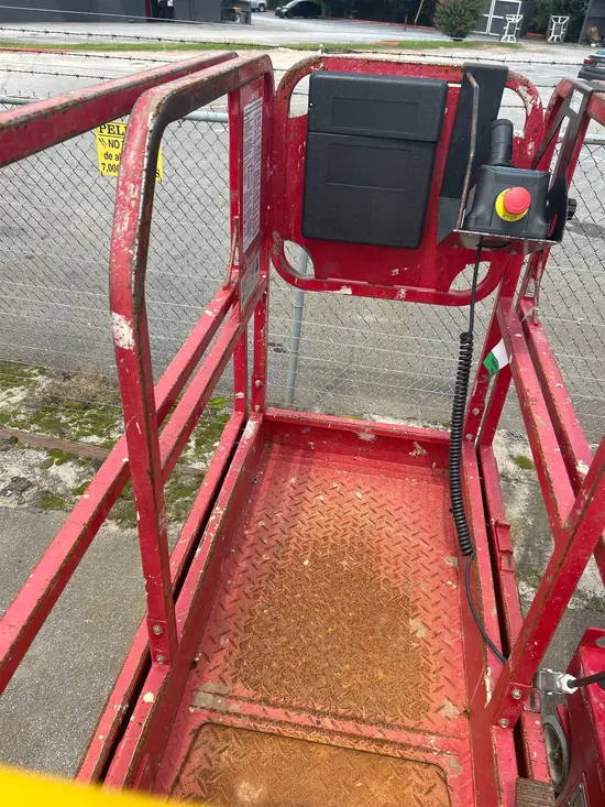 2019 MEC MICRO 19 Scissor Lift