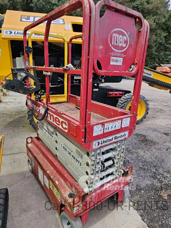 2018 MEC MICRO 19 Scissor Lift