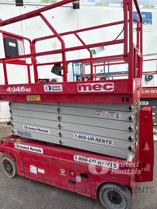 2017 MEC 4046SE Scissor Lift