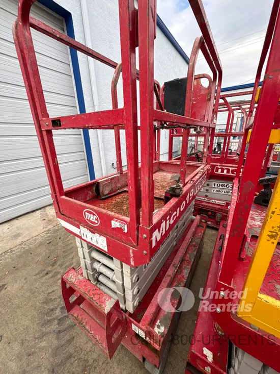 2020 MEC MICRO 19 Scissor Lift