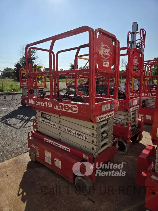 2019 MEC MICRO 19 Scissor Lift