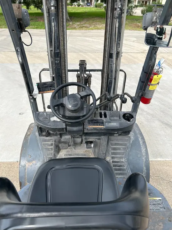 2018 Toyota 8FDU25 Warehouse Forklift